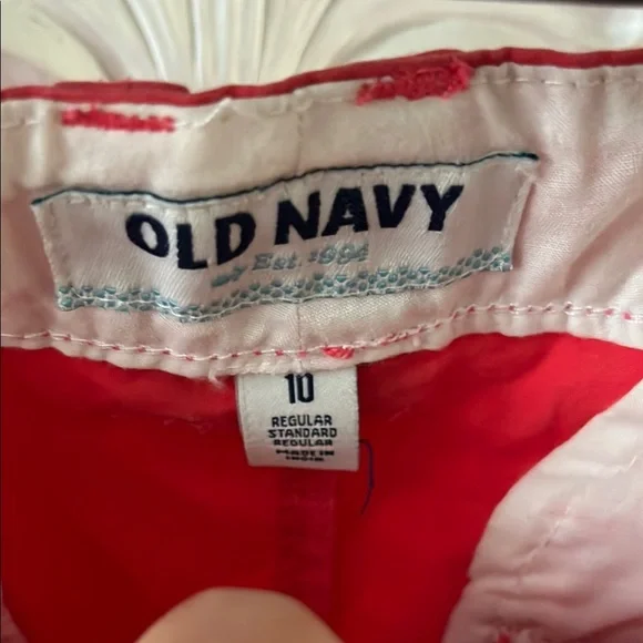 Old Navy shorts - Picture 2 of 3